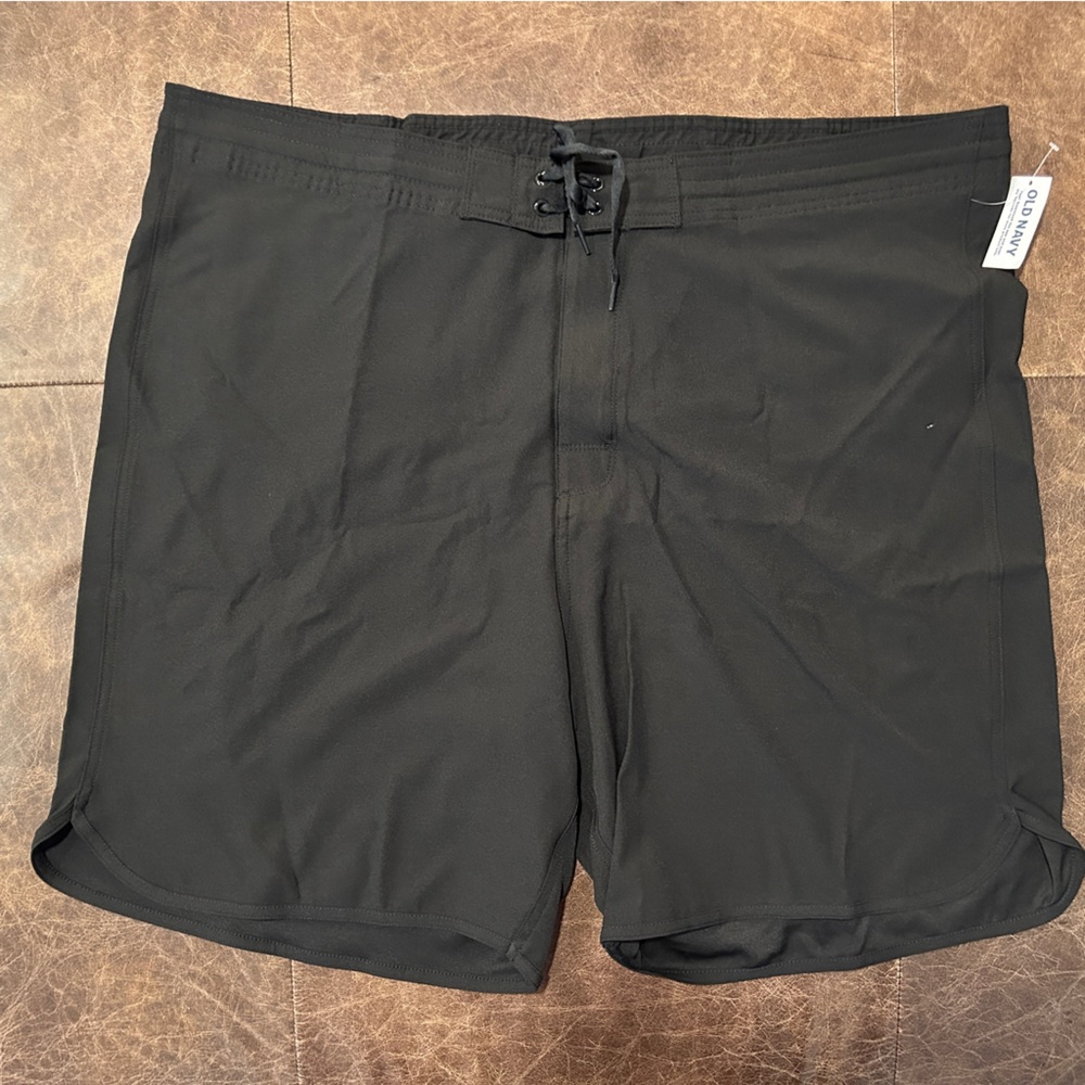 Old Navy Men's Board Shorts, 8-inch, Black Jack - Size 44 (BRAND NEW WITH TAG)